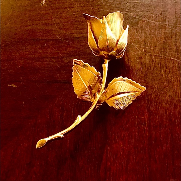 Gold Plated Vintage Rose Pin - Picture 5 of 6